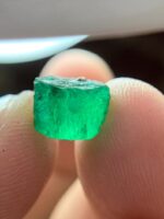 Striking Natural Beauty: 3.35 Carat Emerald Crystal from Swat Valley, Pakistan - Image 6