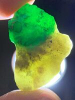 Showcasing a 19.07 ct Swat Emerald Specimen: Nature’s Green Gem - Image 10