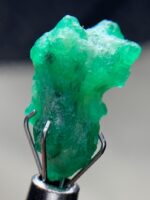 Swat Emerald Crystal: 5.80ct Natural Gemstone (15x9x8mm) - Image 2