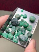Uncut Majesty: 65.65ct Natural Swat Emerald Rough Lot - Image 2