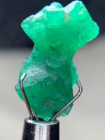 Swat Emerald Crystal: 5.80ct Natural Gemstone (15x9x8mm) - Image 3