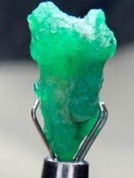 Swat Emerald Crystal: 5.80ct Natural Gemstone (15x9x8mm) - Image 4
