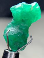 Swat Emerald Crystal: 5.80ct Natural Gemstone (15x9x8mm) - Image 6