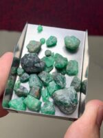 Uncut Majesty: 65.65ct Natural Swat Emerald Rough Lot - Image 8