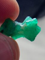 Swat Emerald Crystal: 5.80ct Natural Gemstone (15x9x8mm) - Image 9