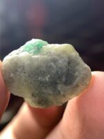 Discover the Beauty of a 16.30 ct Swat Emerald Specimen - Image 6
