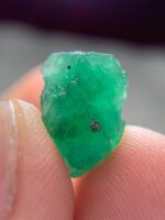 5.45ct Natural Emerald Crystal from Swat Valley – Untreated Collector's Gem (13.06 × 9.32 × 7.96 mm) - Image 9