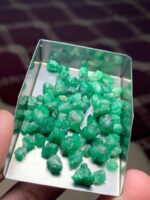 Dense and Elegant: 56.70ct Swat Emerald Rough - Image 3