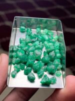 Dense and Elegant: 56.70ct Swat Emerald Rough - Image 9
