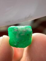 A Stunning Treasure — The 9.16-Carat Swat Emerald Crystal - Image 11