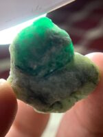 Majestic 42.73 ct Swat Emerald Specimen: A Collector’s Dream - Image 8