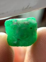 A Stunning Treasure — The 9.16-Carat Swat Emerald Crystal - Image 8