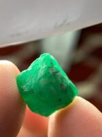 A Stunning Treasure — The 9.16-Carat Swat Emerald Crystal - Image 10