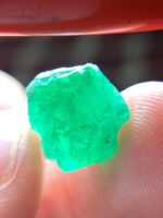 6.72 ct Swat Emerald Crystal – Striking Form and Rich Color - Image 6