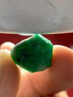 18.85ct Natural Emerald Crystal from Swat – Large Untreated Gemstone (16.22 × 14.52 × 10.65 mm) - Image 4
