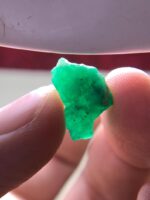 A Rare Gem from the Heart of Swat: 7.17ct Emerald Crystal Unveiled - Image 5