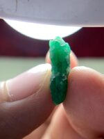 A Rare Gem from the Heart of Swat: 7.17ct Emerald Crystal Unveiled - Image 8