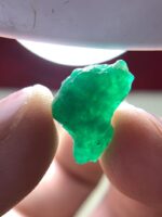 A Rare Gem from the Heart of Swat: 7.17ct Emerald Crystal Unveiled - Image 9