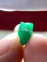 4.02ct Swat Emerald Crystal: Small in Size, Big in Beauty - Image 7