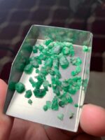 A Gem of Character: 24.95-Carat Emerald Rough Lot from Swat Valley - Image 2