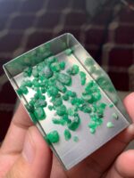 A Gem of Character: 24.95-Carat Emerald Rough Lot from Swat Valley - Image 11