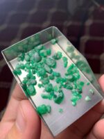 A Gem of Character: 24.95-Carat Emerald Rough Lot from Swat Valley - Image 3