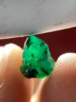Natural Beauty in Green: 2.80ct Emerald Crystal from Swat - Image 4