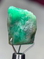 12.17ct Swat Emerald Crystal  Natural Gemstone (15.00 x 10.41 x 9.91 mm) - Image 4