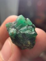 A Magnificent 35.15ct Swat Emerald Specimen - Image 5