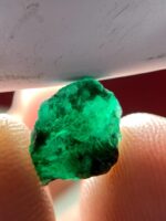 Natural Beauty in Green: 2.80ct Emerald Crystal from Swat - Image 5