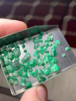 A Gem of Character: 24.95-Carat Emerald Rough Lot from Swat Valley - Image 7
