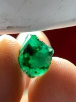 Natural Beauty in Green: 2.80ct Emerald Crystal from Swat - Image 7