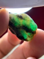 Rare Afghan Beauty: 12.45 Carat Emerald Crystal from Laghman - Image 2