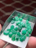 43.55 Ct Swat Emerald Rough Lot – Balanced Proportions with Efficient Cutting Potential - Image 11