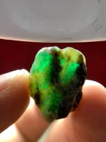Rare Afghan Beauty: 12.45 Carat Emerald Crystal from Laghman - Image 4