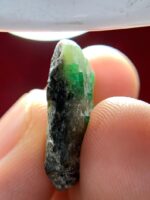Rare Afghan Beauty: 12.45 Carat Emerald Crystal from Laghman - Image 5