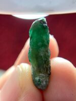 Rare Afghan Beauty: 12.45 Carat Emerald Crystal from Laghman - Image 7