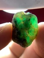 Rare Afghan Beauty: 12.45 Carat Emerald Crystal from Laghman - Image 9