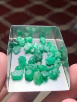 43.55 Ct Swat Emerald Rough Lot – Balanced Proportions with Efficient Cutting Potential - Image 10