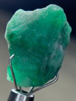 13.85ct Swat Emerald : Natural Green Beryl in Crystal Form - Image 4
