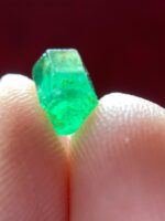 Balanced Brilliance: A 1.33ct Panjshir Emerald Crystal with Ideal Proportions - Image 2