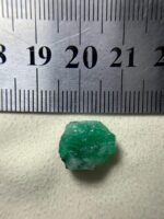 Exceptional 9.05ct Swat Emerald Crystal – Natural Untreated Green Gem - Image 4