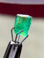 Balanced Brilliance: A 1.33ct Panjshir Emerald Crystal with Ideal Proportions - Image 4