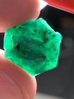 11.43ct Swat Emerald Crystal: Bold Natural Green Beryl - Image 6