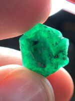 11.43ct Swat Emerald Crystal: Bold Natural Green Beryl - Image 7