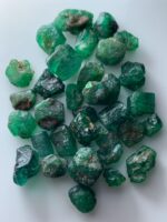 60.74ct Swat Emerald Rough Lot: Natural Crystal Parcel with Deep Green Color (8x9x8mm Avg) - Image 5