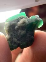 A Deep-Green Marvel: The 34.88-Carat Emerald Specimen from Swat - Image 7