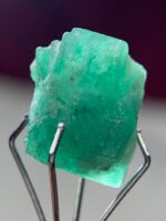 Power and Purity: 5.30ct Swat Emerald Crystal with Striking Natural Form - Image 6