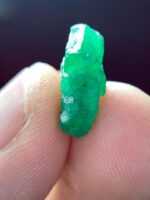 4.15 ct Swat Emerald Crystal (14.49 × 7.77 × 5.99 mm) – Natural Green Gem from the Mountains of Pakistan - Image 10
