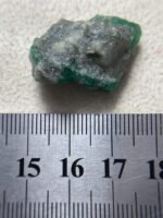 A Striking Green Crystal: The 33.67-Carat Swat Emerald Specimen - Image 10